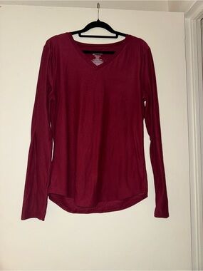 No Boundaries Burgundy Long Sleeve V-Neck Top XL